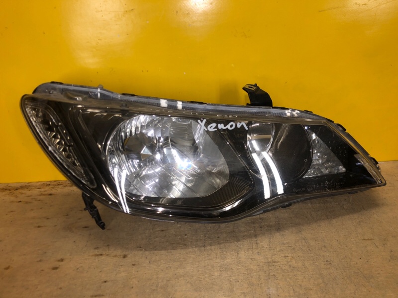 Запчасть фара правая HONDA CIVIC 4D 06-11 33101SNBG03 Б/У Фара правая HONDA CIVIC 4D 06-11 33101SNBG03 Б/У