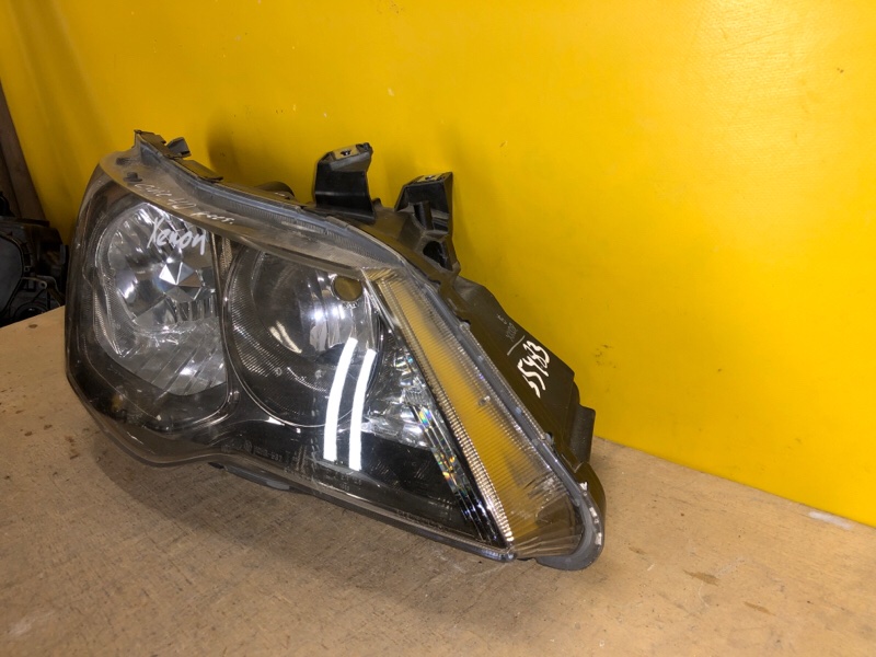 Фара правая CIVIC 4D 06-11 Фара правая CIVIC 4D 06-11