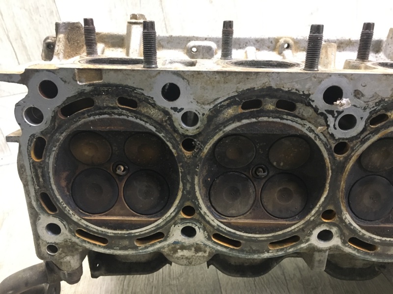 Головка блока цилиндров правая QX56 / TITAN / ARMADA 04-16 2008 VK56DE