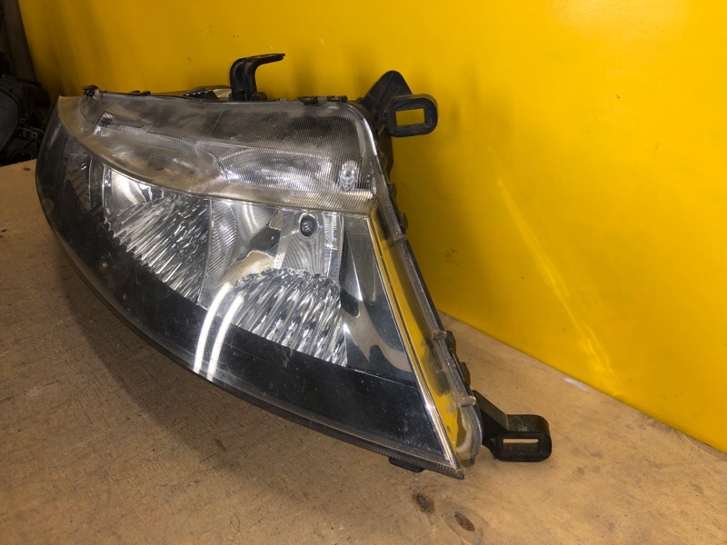 Фара правая CIVIC 5D 06-11