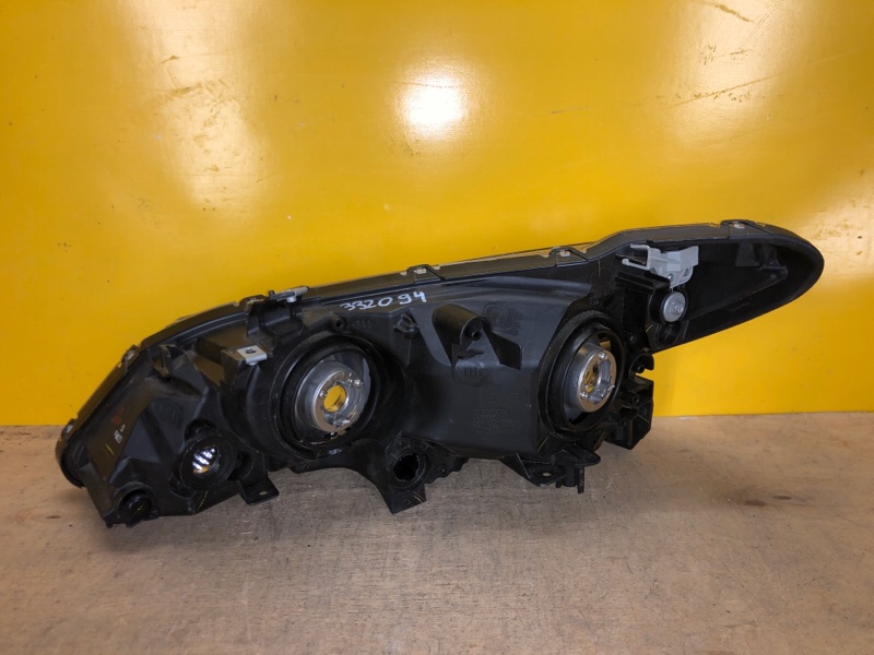 Фара правая CIVIC 4D 06-11