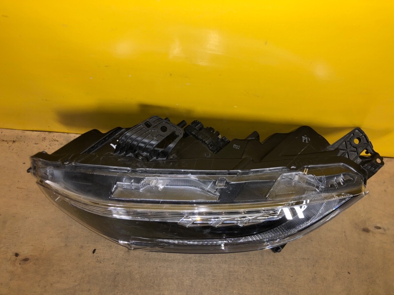 Фара левая CIVIC FC/FK 15- Фара левая CIVIC FC/FK 15-