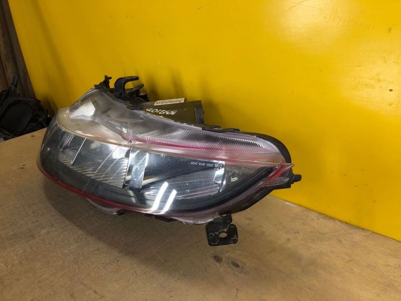 Фара левая CIVIC 5D 06-11