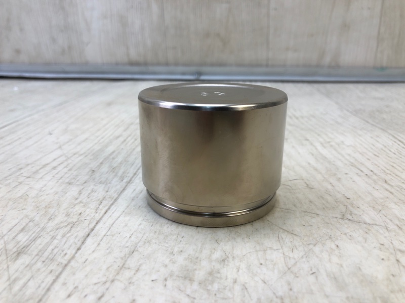 Поршень суппорта передний CAMRY 40 06-11