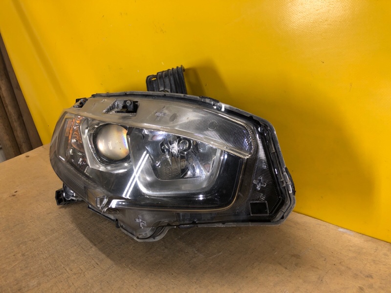 Фара правая CIVIC FC/FK 15- Фара правая CIVIC FC/FK 15-