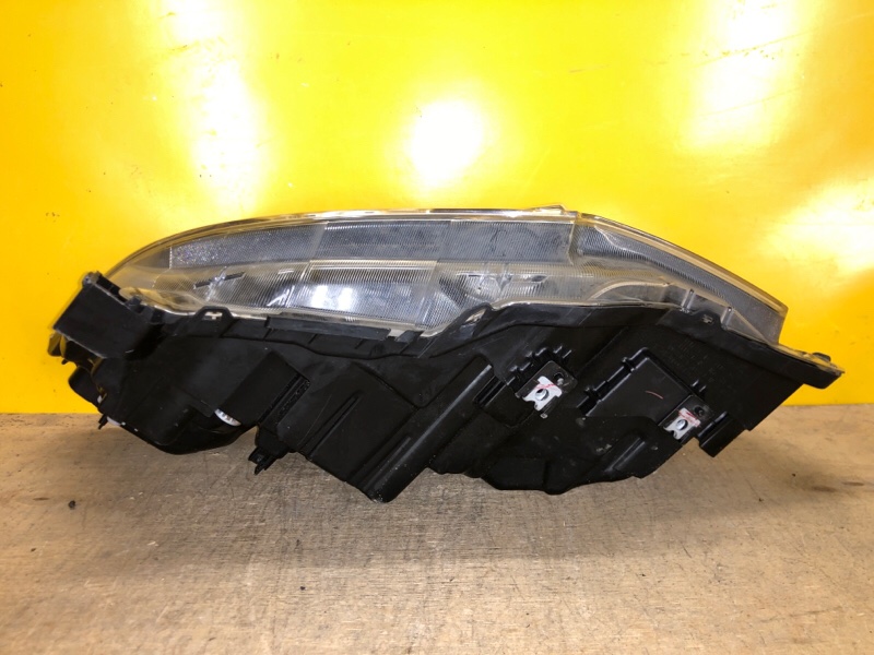 Фара правая CIVIC FC/FK 15-