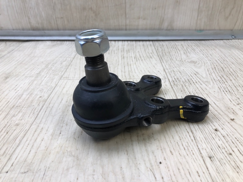 Шаровая опора левая L200 06-14 Шаровая опора левая L200 06-14