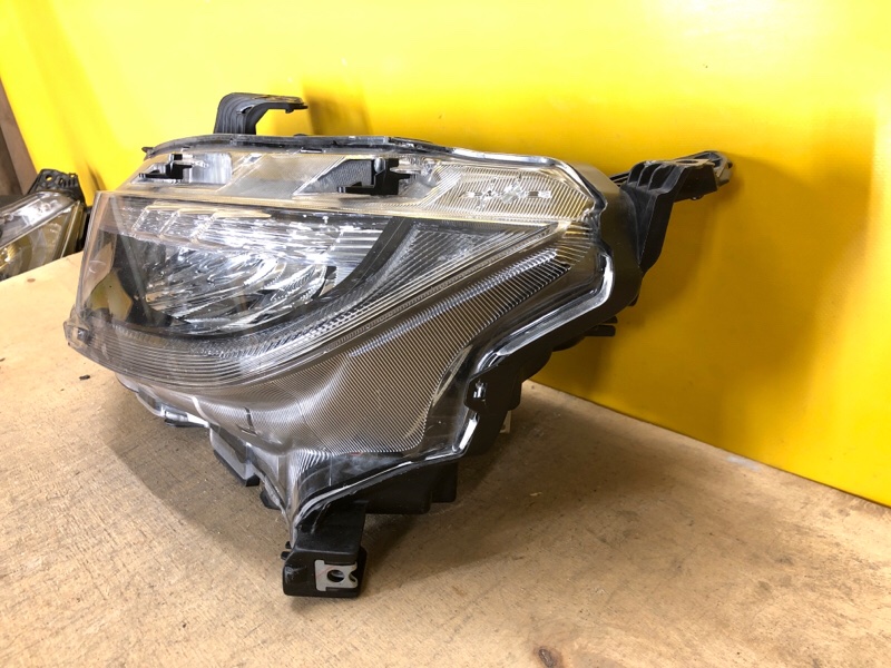 Фара левая CIVIC FC/FK 15-