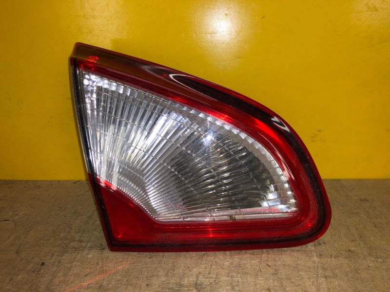 Запчасть фонарь внутренний левый NISSAN QASHQAI 07-14 26555BR01A Б/У Фонарь внутренний левый NISSAN QASHQAI 07-14 26555BR01A Б/У