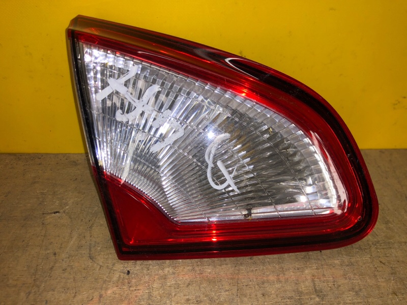 Запчасть фонарь внутренний левый NISSAN QASHQAI 07-14 26555BR01A Б/У Фонарь внутренний левый NISSAN QASHQAI 07-14 26555BR01A Б/У