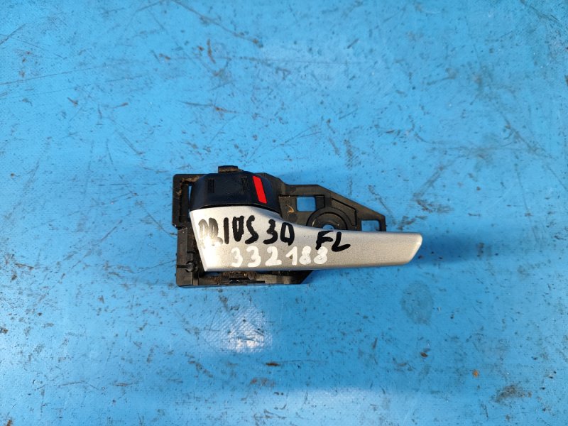 Ручка двери внутренняя передняя левая TOYOTA PRIUS - 30 09-17 2010 ZVW30 6920647040C0 Б/У