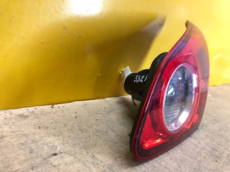 Фонарь внутренний правый NISSAN QASHQAI 07-14 Фонарь внутренний правый NISSAN QASHQAI 07-14