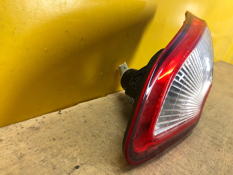 Фонарь внутренний правый NISSAN QASHQAI 07-14 Фонарь внутренний правый NISSAN QASHQAI 07-14