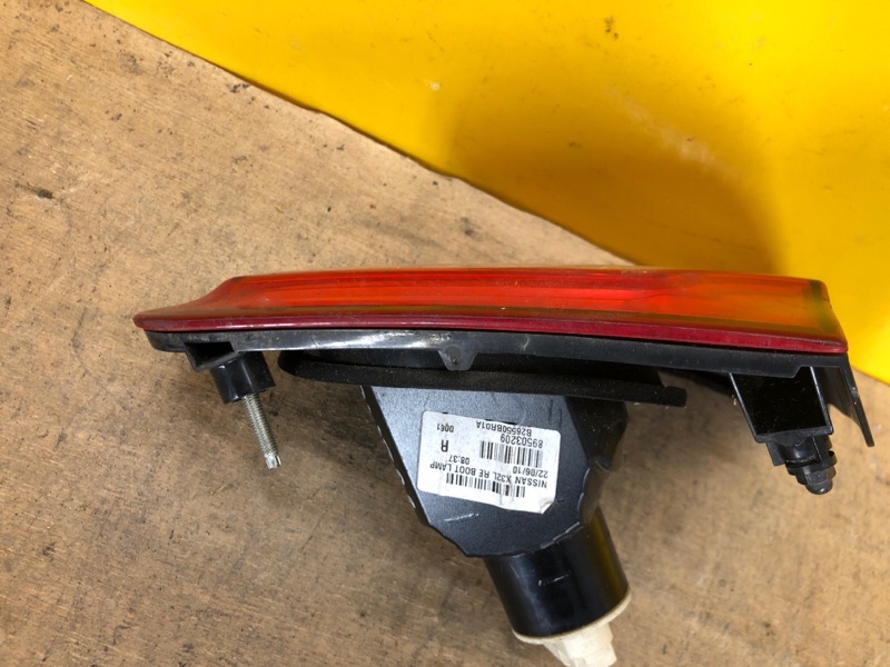 Фонарь внутренний правый QASHQAI 07-14 Фонарь внутренний правый QASHQAI 07-14