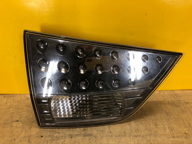 Запчасть фонарь внутренний левый MITSUBISHI OUTLANDER XL 05-13 8331A005 Б/У Фонарь внутренний левый MITSUBISHI OUTLANDER XL 05-13 8331A005 Б/У