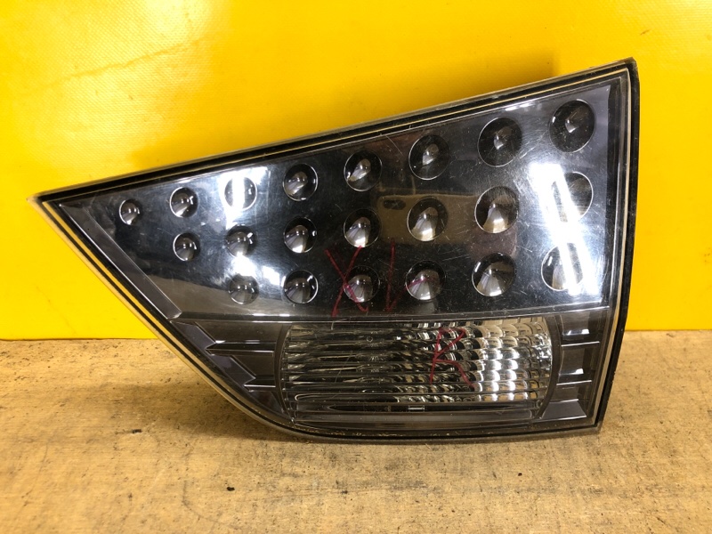 Запчасть фонарь внутренний правый MITSUBISHI OUTLANDER XL 05-13 8331A006 Б/У Фонарь внутренний правый MITSUBISHI OUTLANDER XL 05-13 8331A006 Б/У