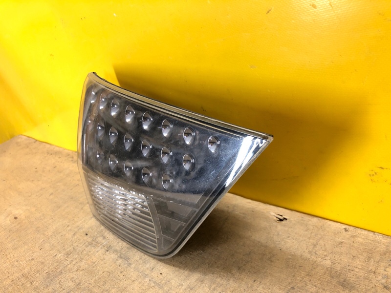 Фонарь внутренний левый OUTLANDER XL 05-13 Фонарь внутренний левый OUTLANDER XL 05-13