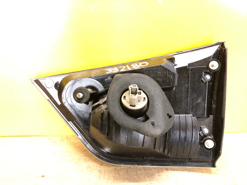 Фонарь внутренний левый OUTLANDER XL 05-13 Фонарь внутренний левый OUTLANDER XL 05-13