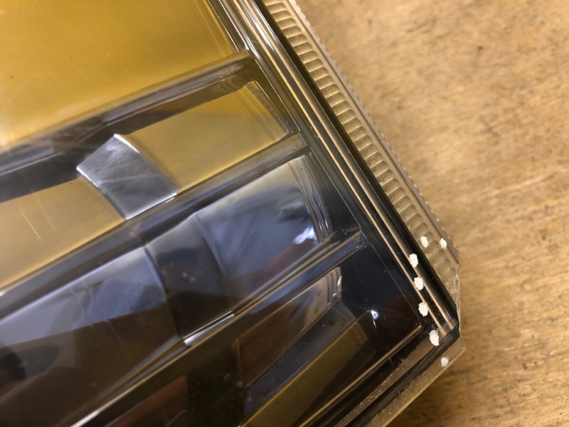 Фонарь наружный правый OUTLANDER XL 05-13