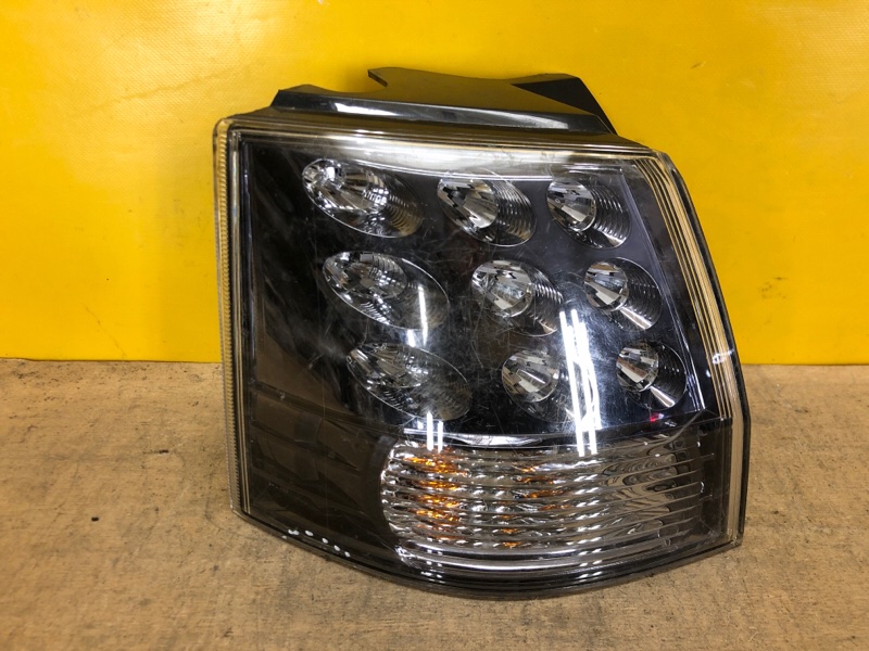 Фонарь наружный левый MITSUBISHI OUTLANDER XL 05-13 8330A379 Б/У