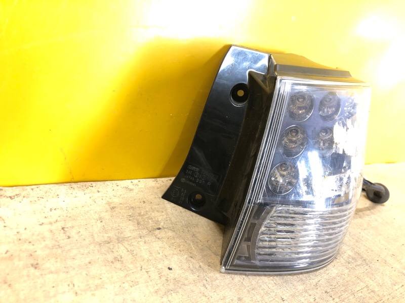 Фонарь наружный правый MITSUBISHI OUTLANDER XL 05-13