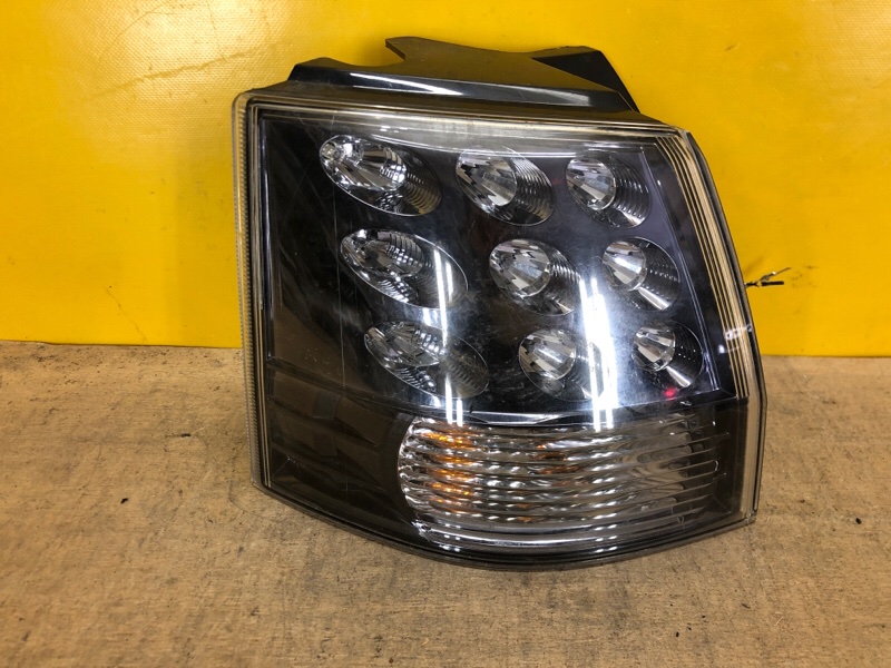 Фонарь наружный левый MITSUBISHI OUTLANDER XL 05-13 8330A379 Б/У