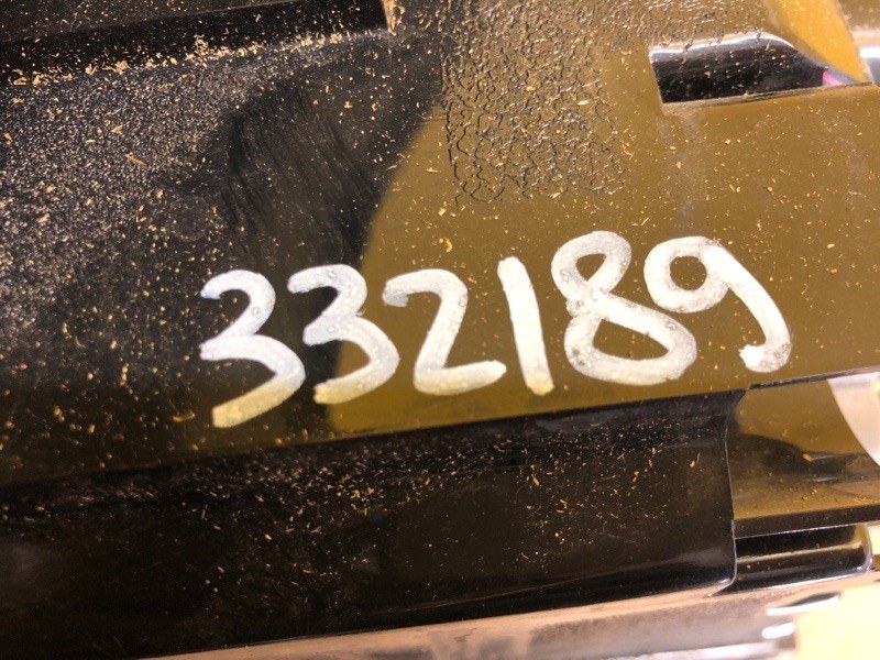 Фонарь наружный левый OUTLANDER XL 05-13