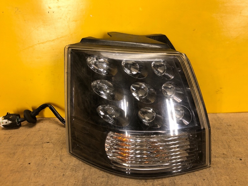 Фонарь наружный левый MITSUBISHI OUTLANDER XL 05-13 8330A379 Б/У