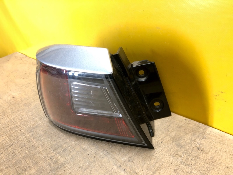 Фонарь наружный левый LANCER X 10 15-17