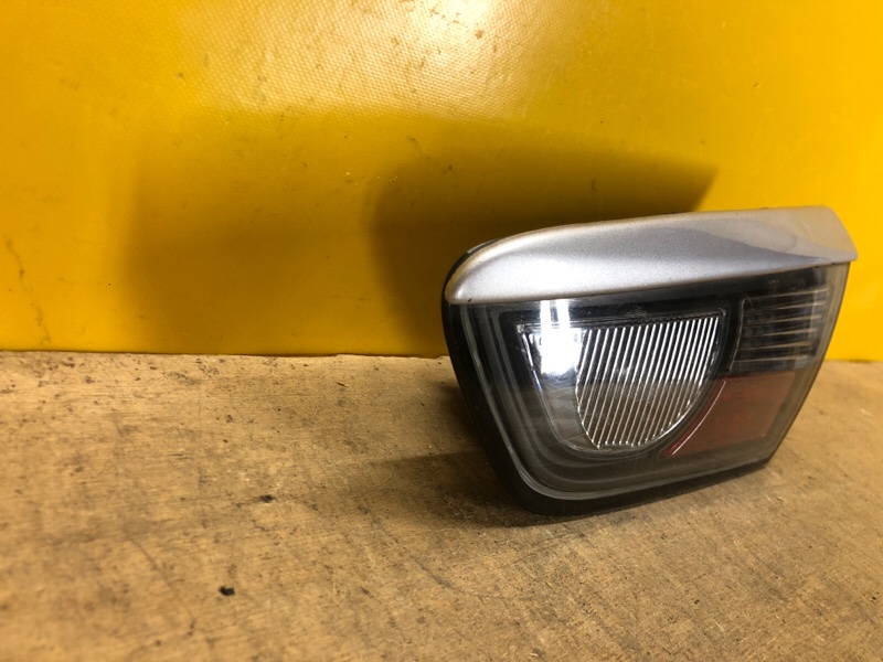 Фонарь внутренний правый MITSUBISHI LANCER X 10 15-17 Фонарь внутренний правый MITSUBISHI LANCER X 10 15-17