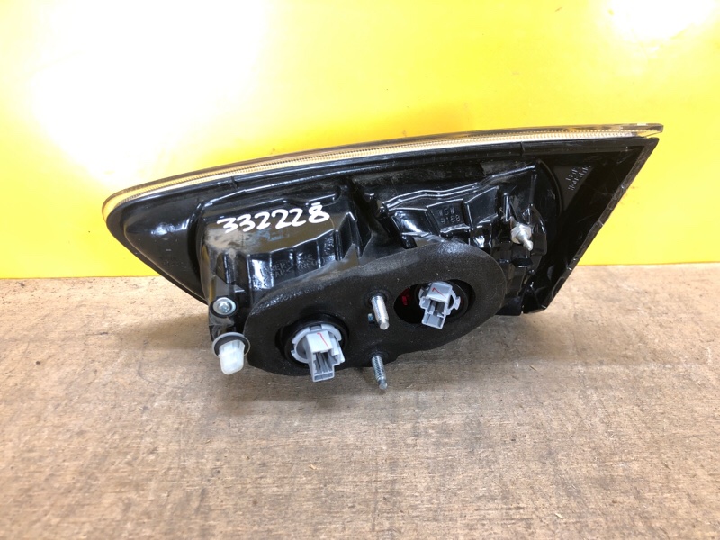 Фонарь внутренний левый LANCER X 10 15-17 Фонарь внутренний левый LANCER X 10 15-17