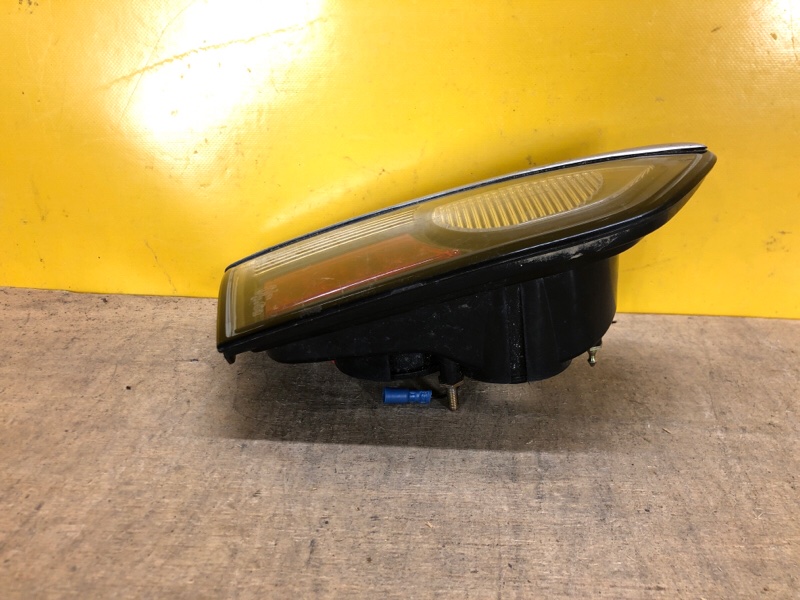 Фонарь внутренний левый LANCER X 10 15-17