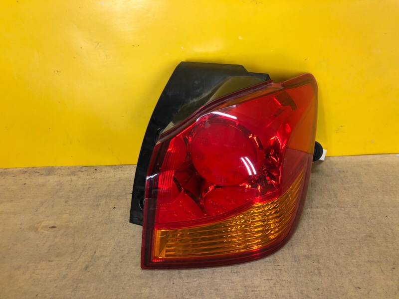 Запчасть фонарь наружный правый MITSUBISHI ASX / OUTLANDER SPORT 10-21 8330A692 Б/У Фонарь наружный правый MITSUBISHI ASX / OUTLANDER SPORT 10-21 8330A692 Б/У