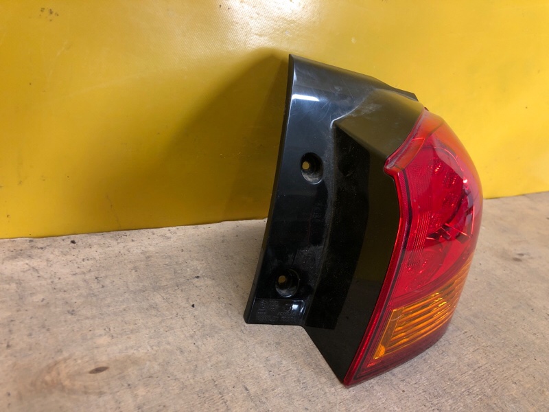 Фонарь наружный правый MITSUBISHI ASX / OUTLANDER SPORT 10-21 Фонарь наружный правый MITSUBISHI ASX / OUTLANDER SPORT 10-21