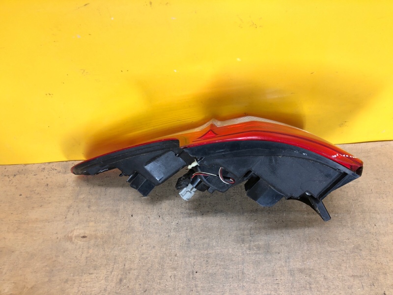 Фонарь наружный левый QASHQAI/ROGUE SPORT 14- Фонарь наружный левый QASHQAI/ROGUE SPORT 14-