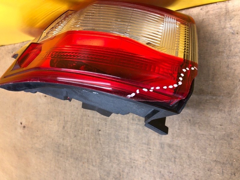 Фонарь наружный левый QASHQAI/ROGUE SPORT 14- Фонарь наружный левый QASHQAI/ROGUE SPORT 14-