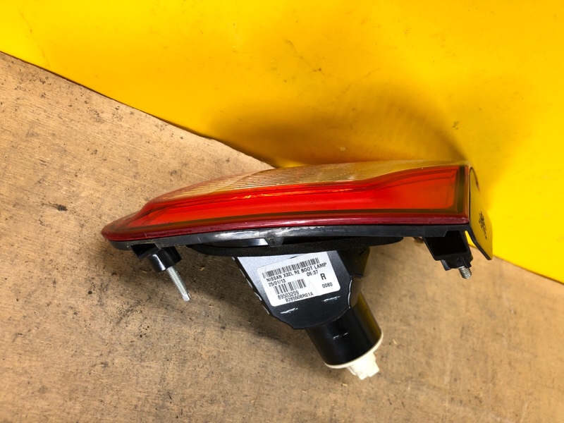 Фонарь внутренний правый QASHQAI 07-14 Фонарь внутренний правый QASHQAI 07-14