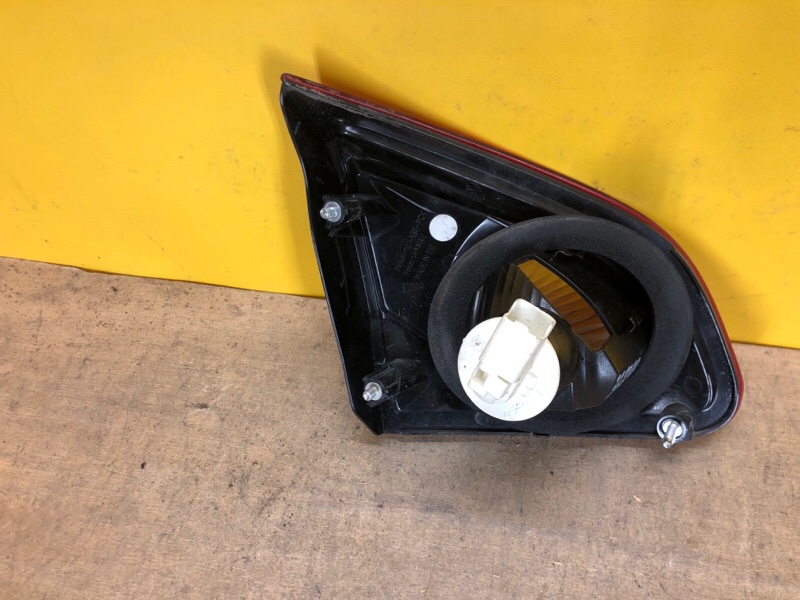 Фонарь внутренний правый QASHQAI 07-14 Фонарь внутренний правый QASHQAI 07-14