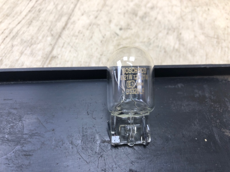 Лампочка LEXUS ES300 96-01