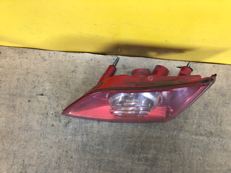 Фонарь внутренний правый FX S50 03-08