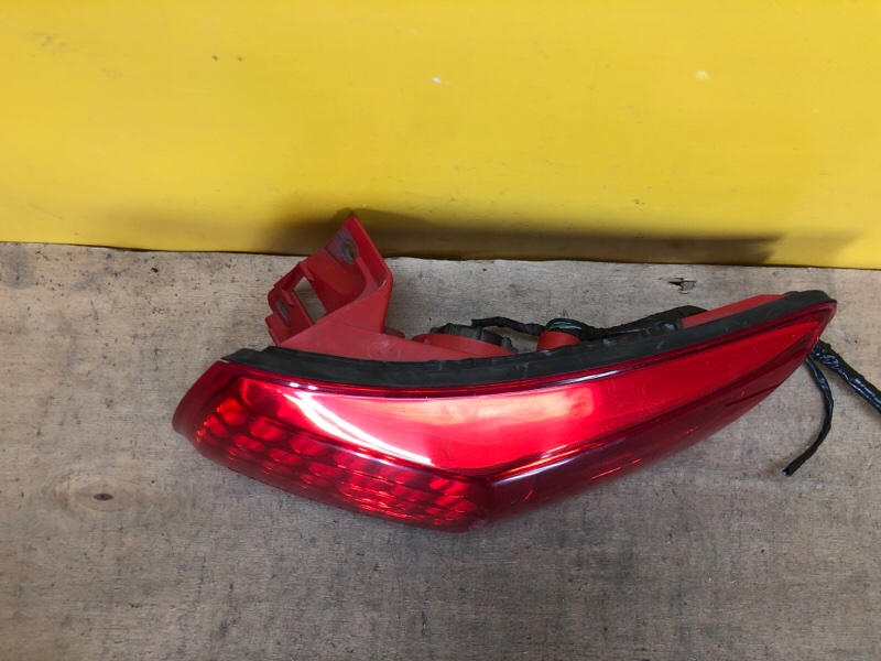 Фонарь наружный правый FX S50 03-08