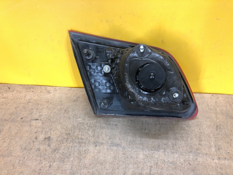 Фонарь внутренний правый LEGACY 09-15 BM Фонарь внутренний правый LEGACY 09-15 BM