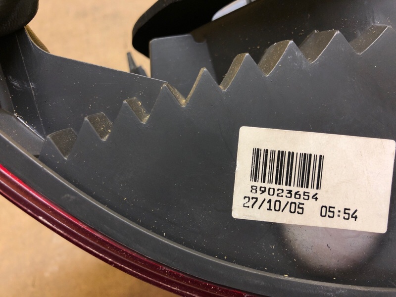 Фонарь наружный правый CIVIC ES 00-05