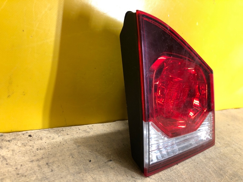 Фонарь внутренний левый HONDA CIVIC 4D 06-11