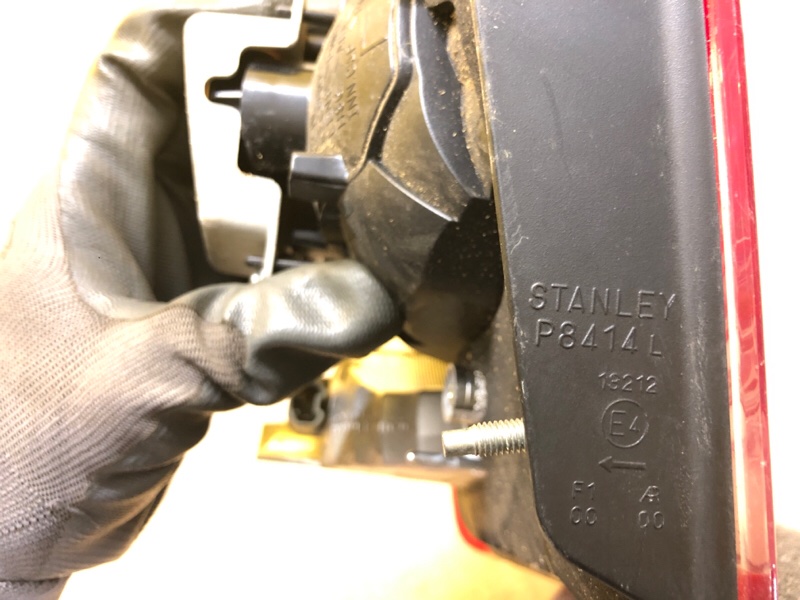 Фонарь внутренний левый CIVIC 4D 06-11