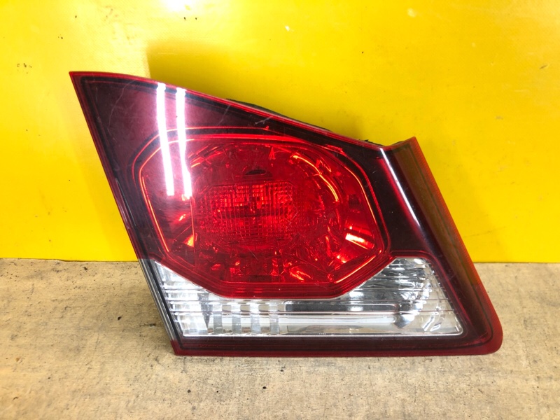 Фонарь внутренний левый HONDA CIVIC 4D 06-11 34156SNBG51 Б/У