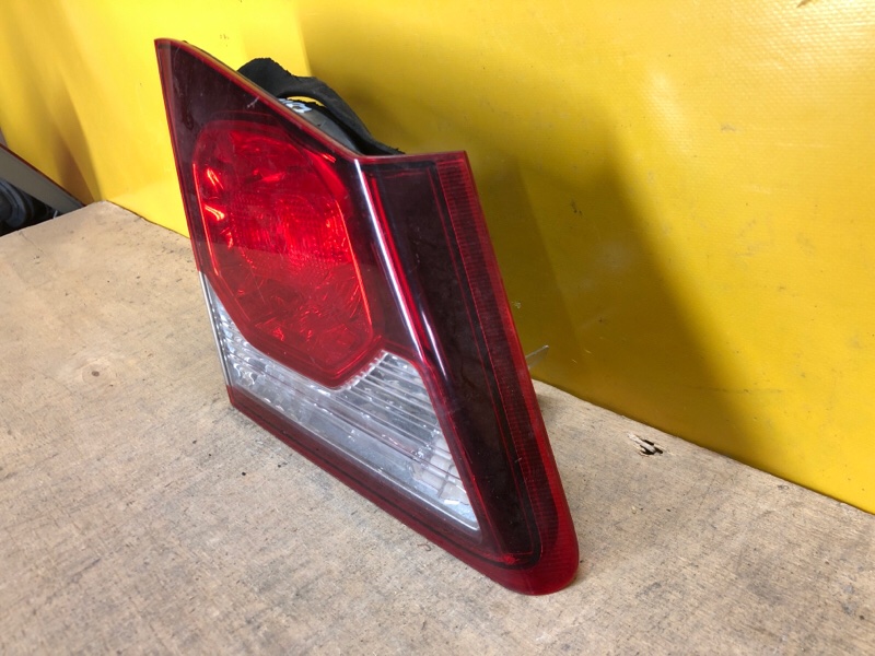 Фонарь внутренний левый CIVIC 4D 06-11