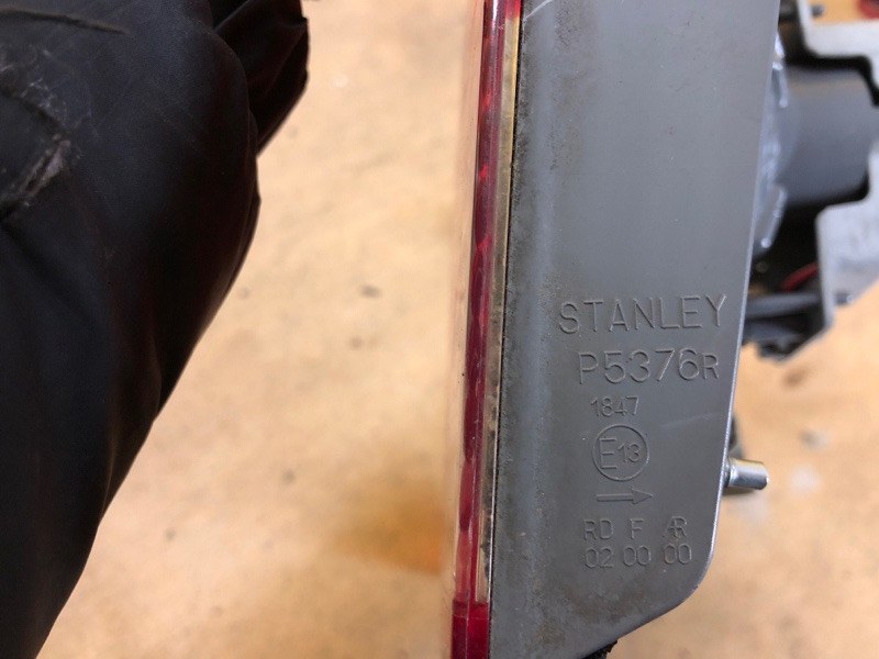 Фонарь внутренний правый CIVIC 4D 06-11