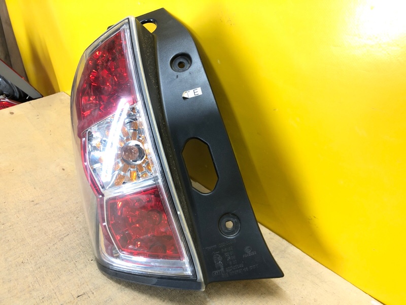 Фонарь наружный левый FORESTER SH 07-12