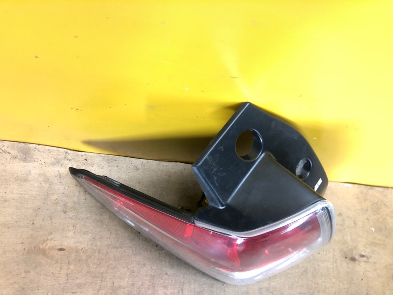 Фонарь наружный левый FORESTER SH 07-12